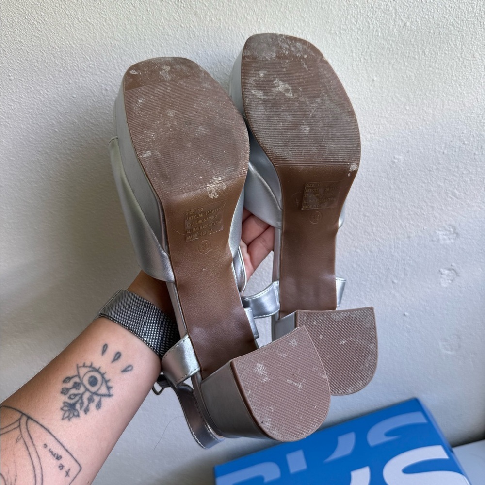 Silver BKS Block Heel Sandals - Size 10M - Picture 7 of 14